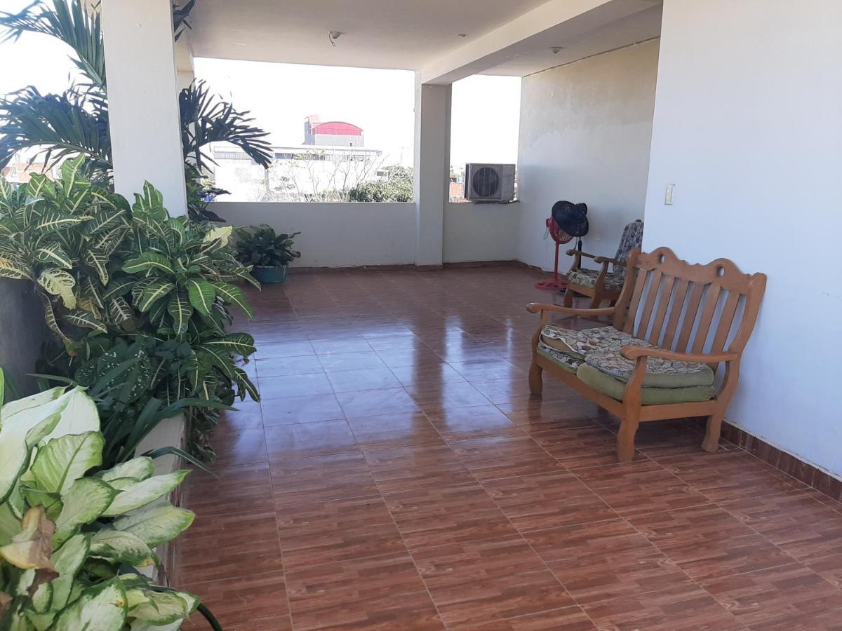 Hospedaje El Emperador Hotel Pucallpa Bagian luar foto