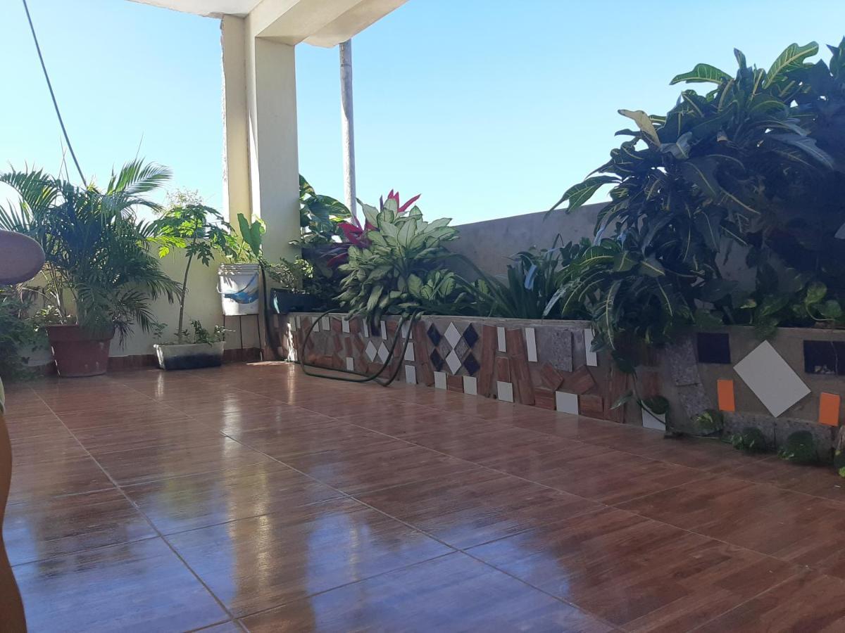 Hospedaje El Emperador Hotel Pucallpa Bagian luar foto