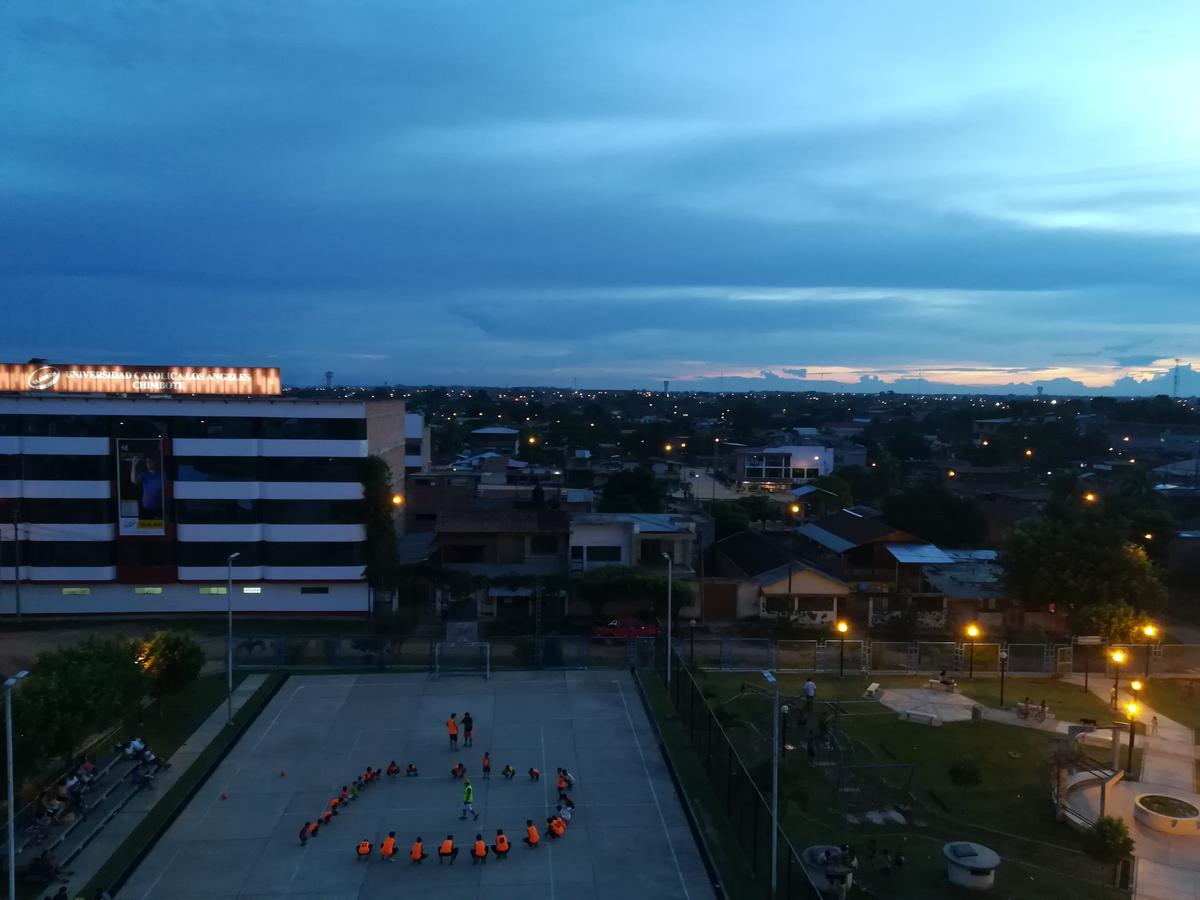 Hospedaje El Emperador Hotel Pucallpa Bagian luar foto