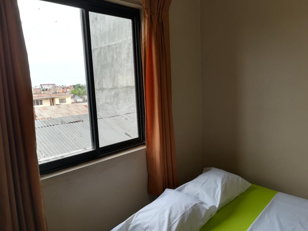 Hospedaje El Emperador Hotel Pucallpa Bagian luar foto