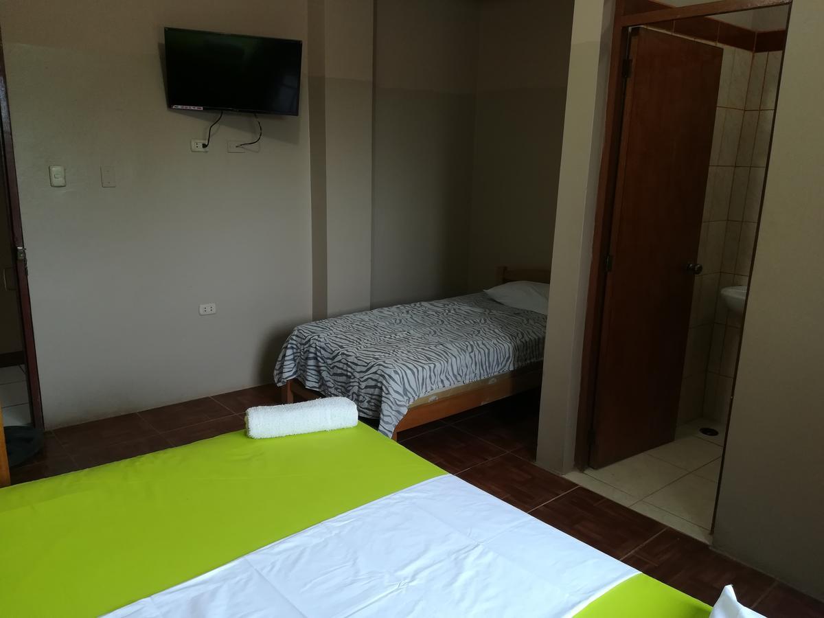 Hospedaje El Emperador Hotel Pucallpa Bagian luar foto