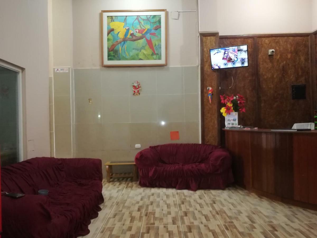 Hospedaje El Emperador Hotel Pucallpa Bagian luar foto